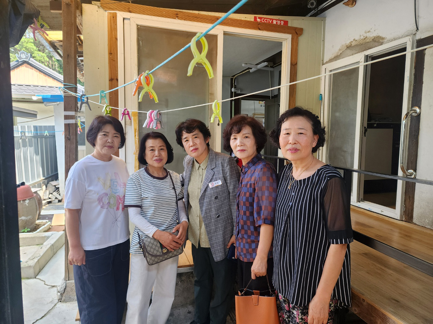 0704 참빛사랑회, 명륜동 취약계층 주거환경 개선에 따듯한 손길을 더하다 (1).jpg
