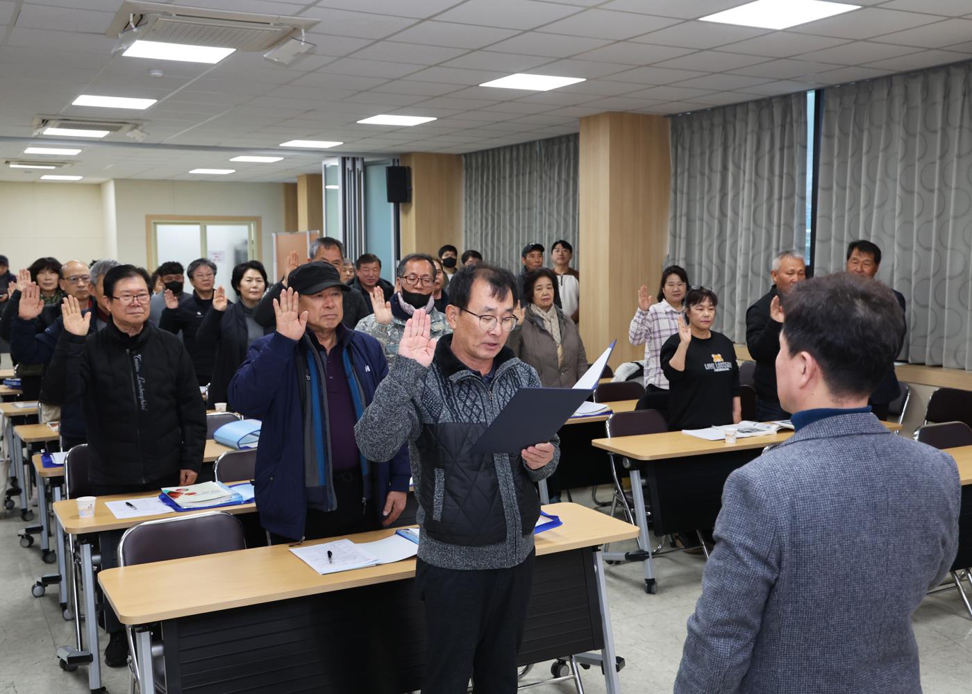 1-5 사진(영양군, 2025 농업인대학 사과과정 운영).jpg
